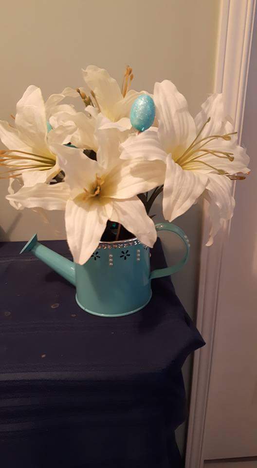 Kettle Vase With White Flowers