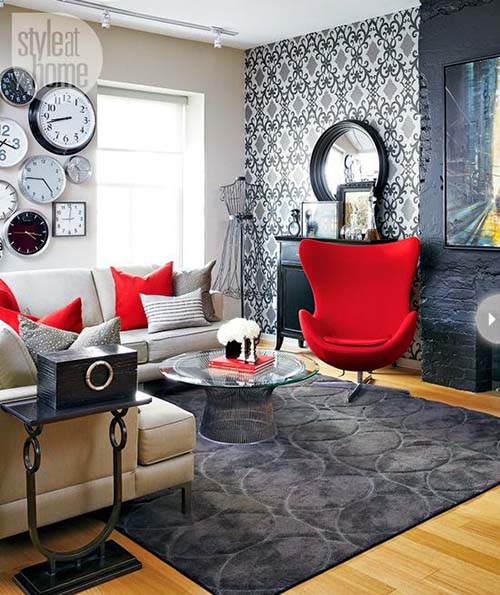 Neutral tones but with dark and red details that give contrast.