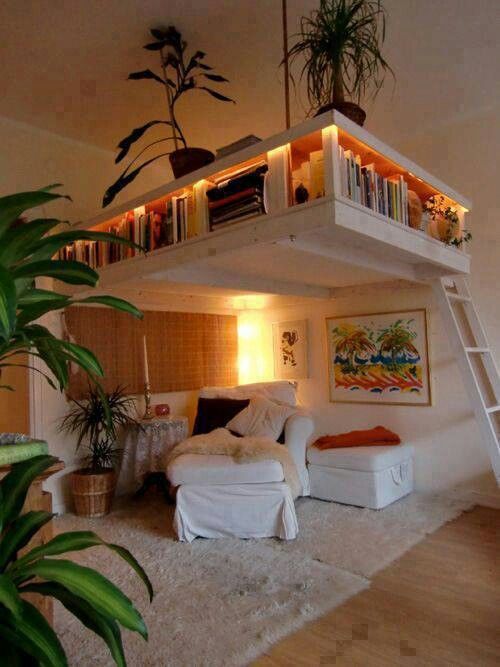Unique and adorable tropical bunk bed!