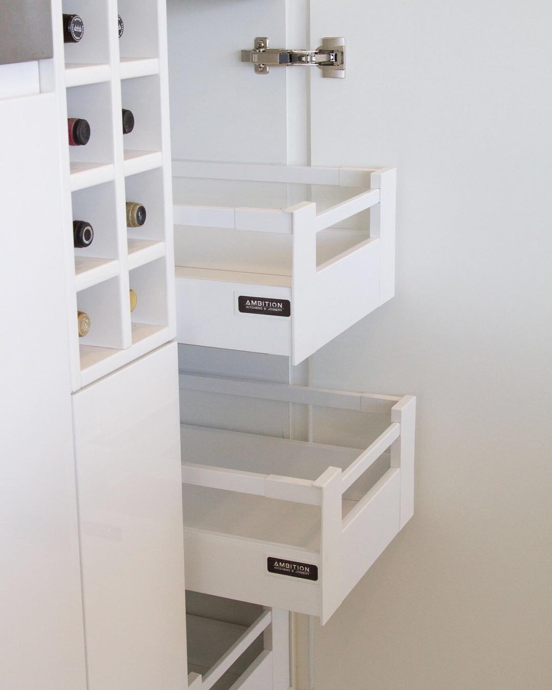 Blum Antaro inner drawers are a stylish pull out design, that gives you easy access to your pantry.