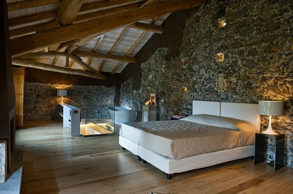 #Wall #Coverings Ceiling with wooden beams