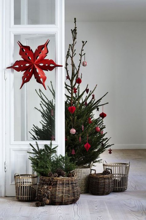 #Small #Christmas #Tree Christmas tree in a basket with red paper ornaments