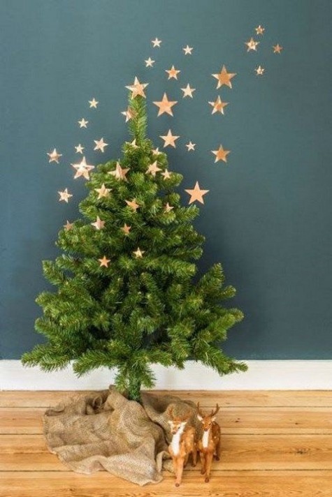 #Small #Christmas #Tree Copper stars to decorate a wall and a tree