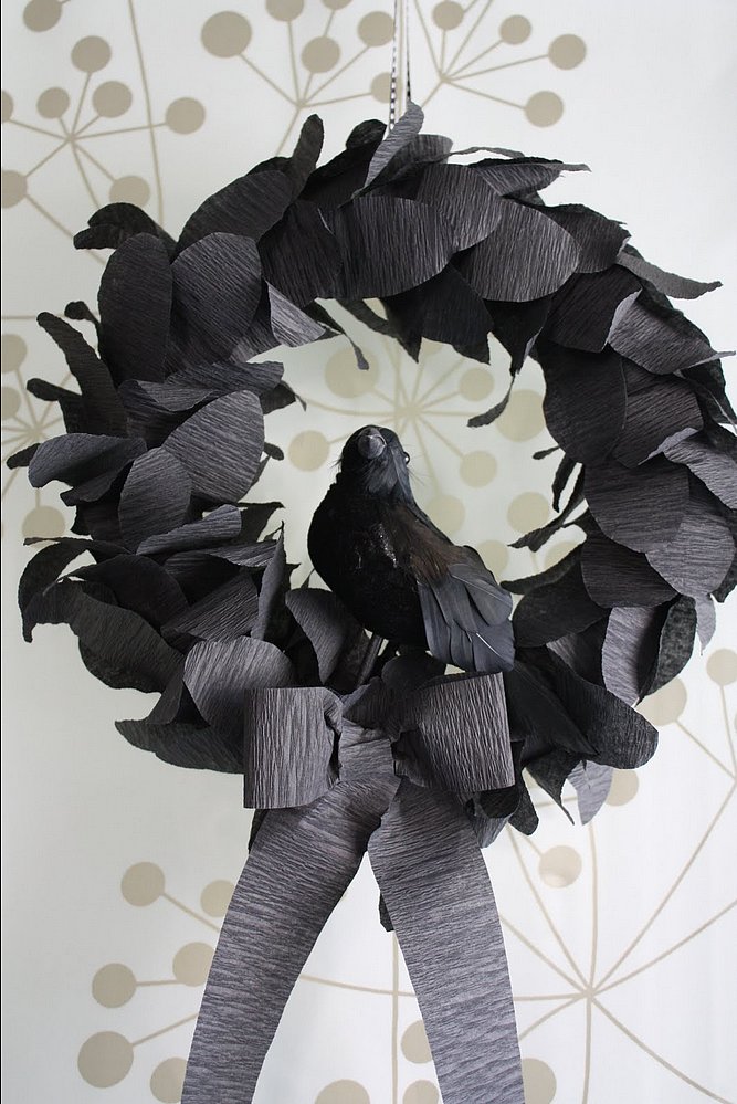 Crow wreath