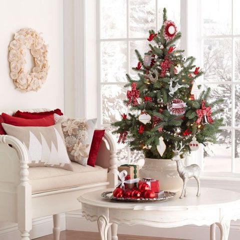 #Small #Christmas #Tree Decorate it with traditional red and white ornaments