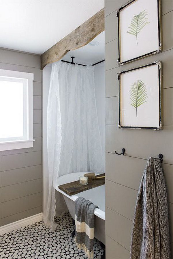 Decoration idea for a rustic bathroom