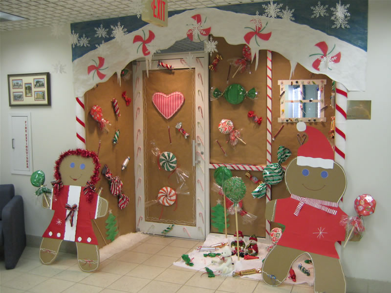 60 Gorgeous Office Christmas Decorating Ideas > Detectview
