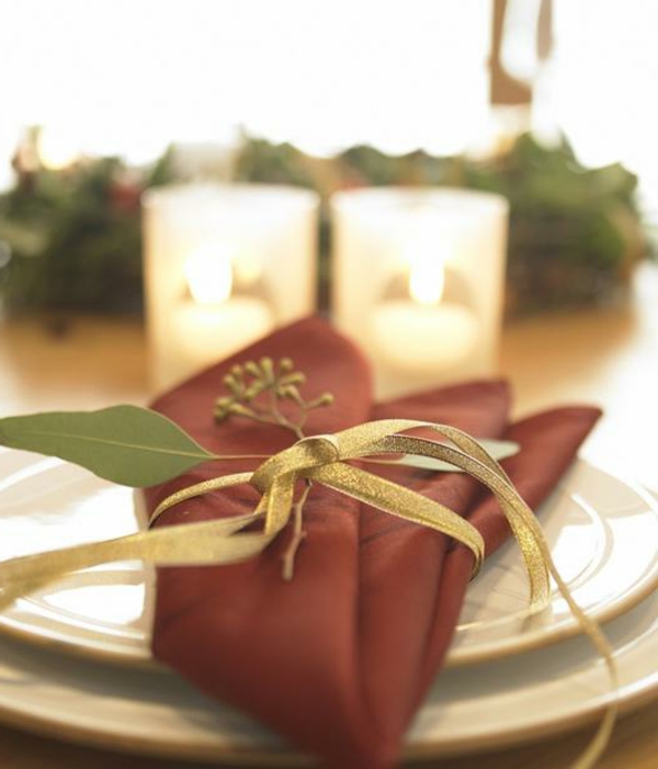 Christmas Napkin Folding - First-class children's table for Christmas!