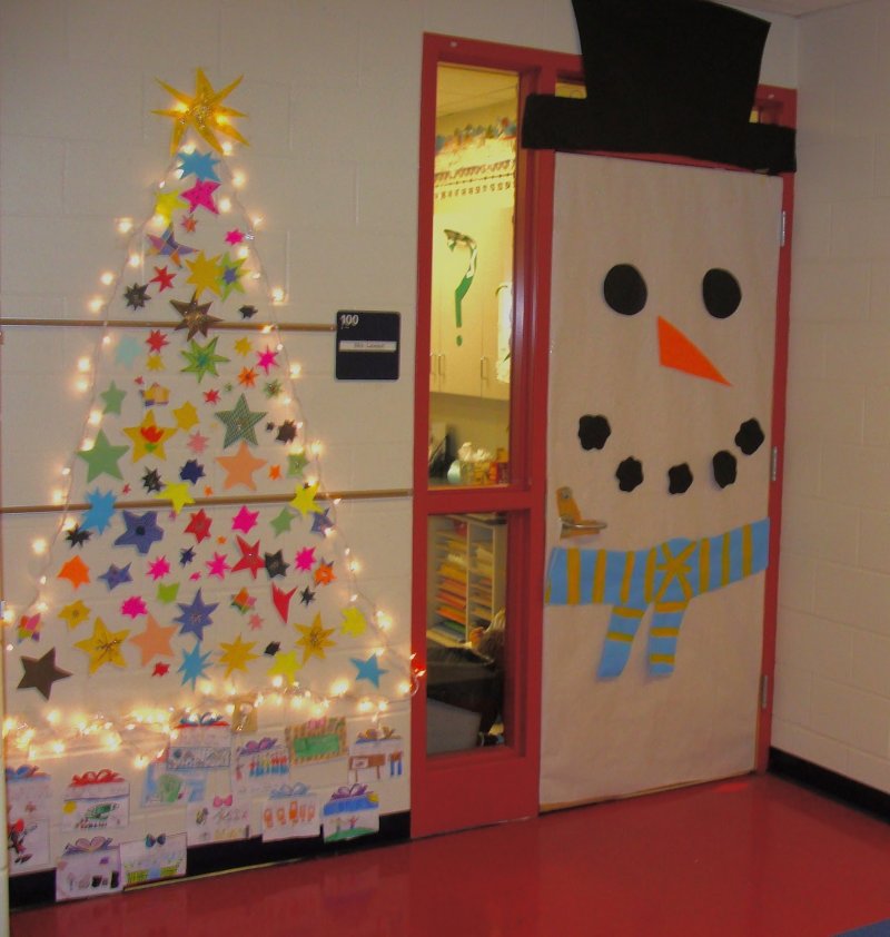 #Christmas #Office #Decoration #Ideas Fun Steps Office Door Christmas Decorating Ideas