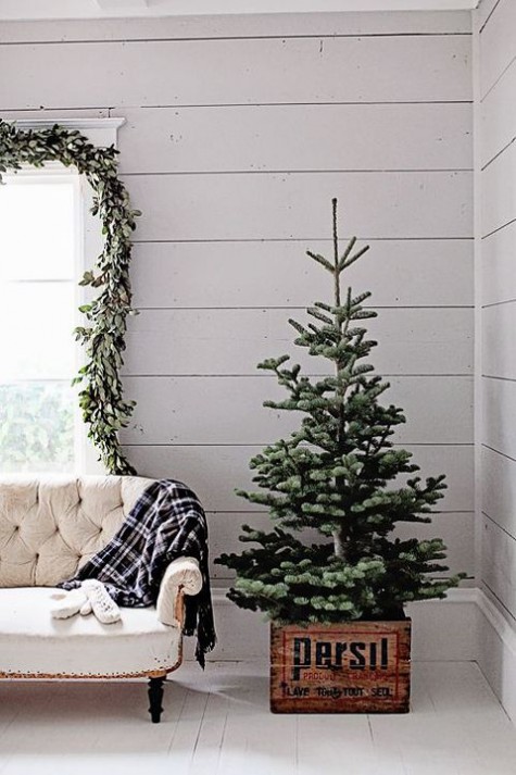 #Small #Christmas #Tree Keep your Christmas tree simple