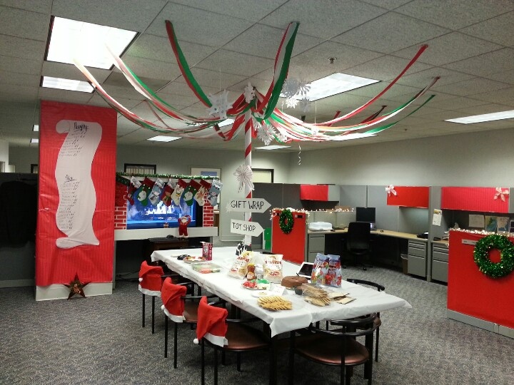 decorating office for xmas