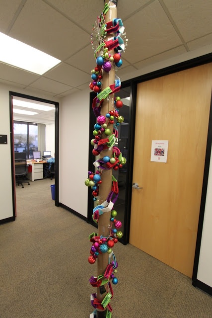 #Christmas #Office #Decoration #Ideas Original Ideas Christmas doordecorating ideas