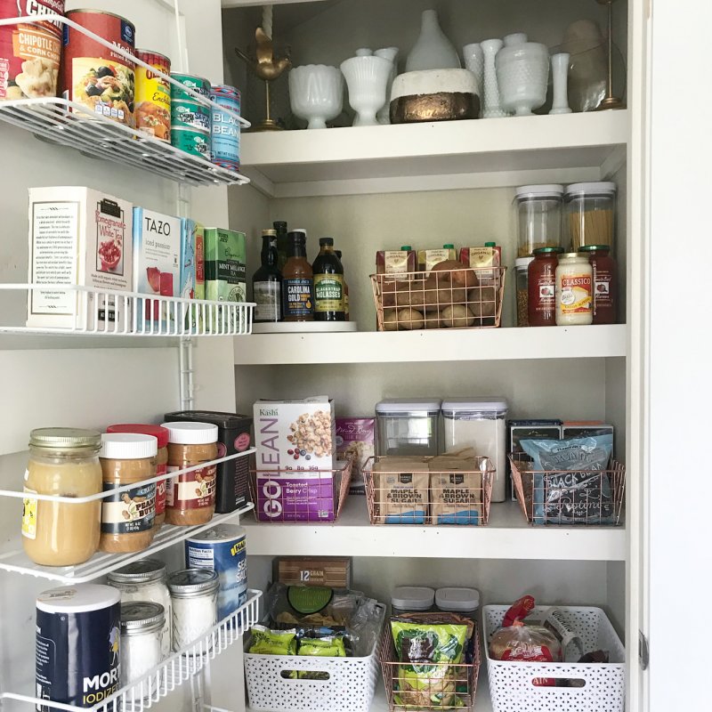 Sort, contain, style, repeat! We love a good pantry transform and this one did not disappoint!