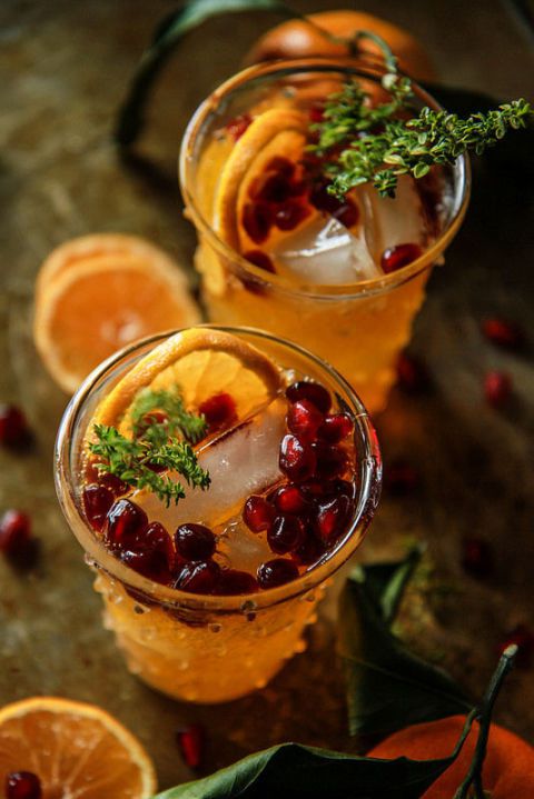 Sparkling Clementine Thyme Cocktail