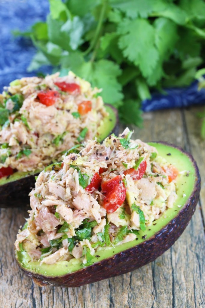 Tuna avocado boats