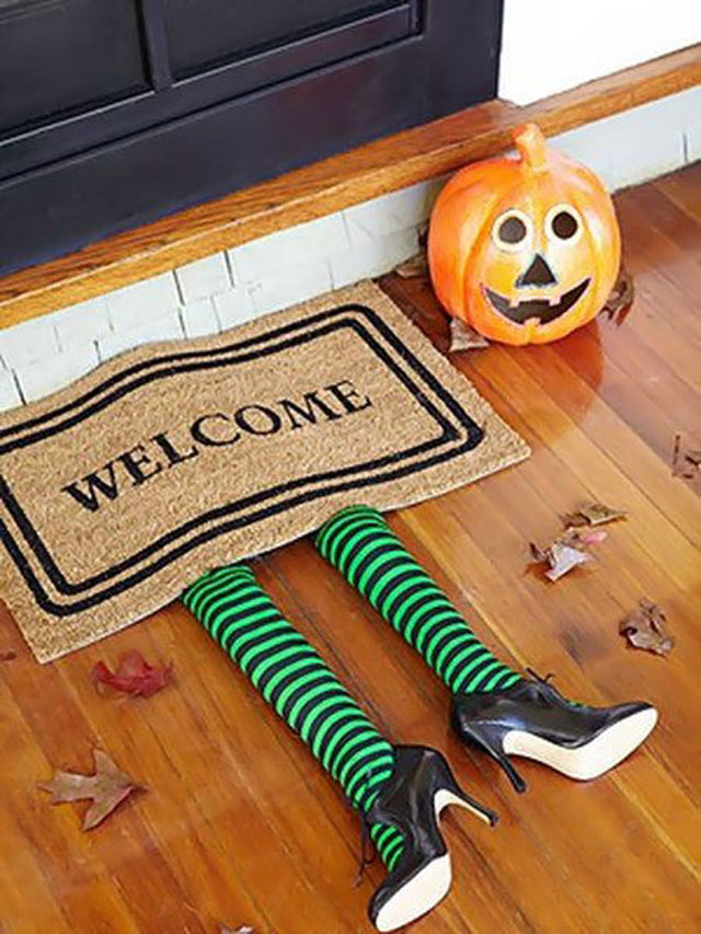 Witch entrance carpet