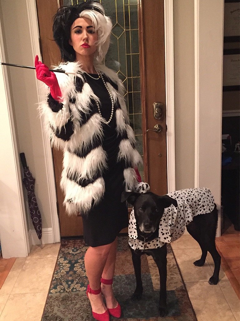 Cruella de Vil. - Disney Halloween Costumes