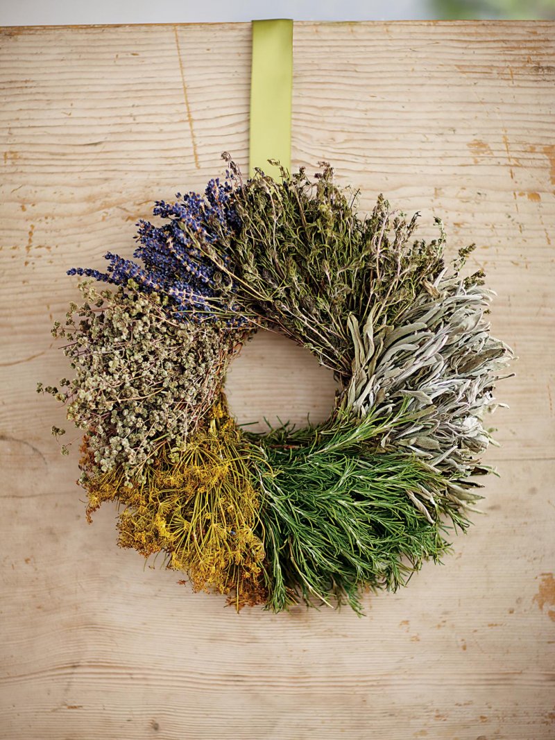 Dried Herbs Wreath.