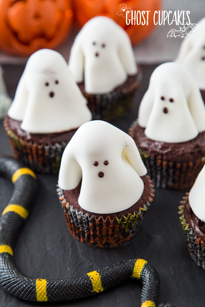 Ghost Cupcakes - Fun Halloween Recipe