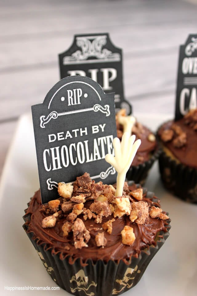 Halloween Graveyard and Bones Cupcakes