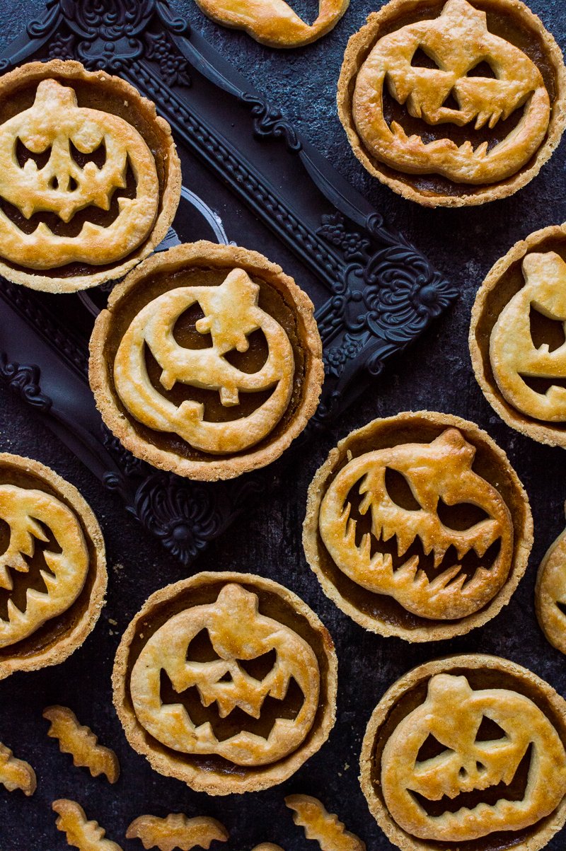 Halloween Jack-O-Lantern pumpkin pies