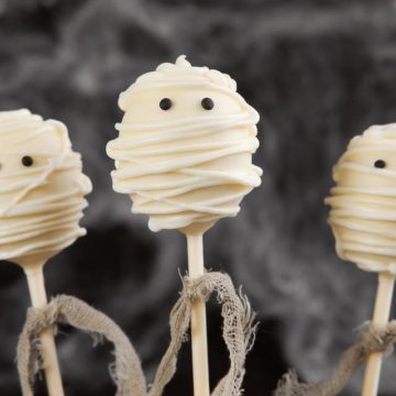 How to Make Funny Mummy Cake Pops