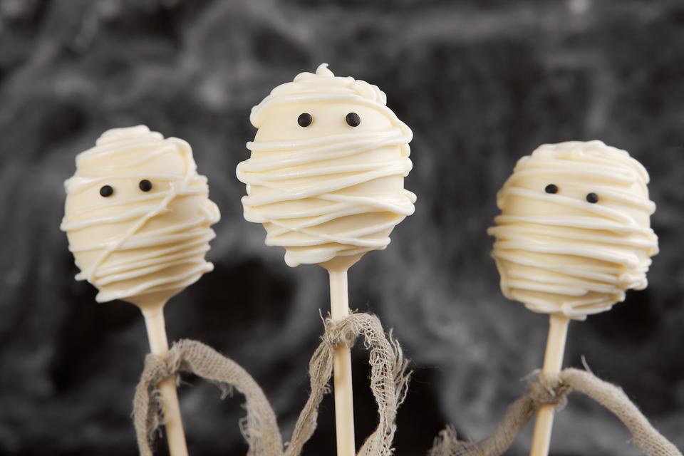 How to Make Funny Mummy Cake Pops