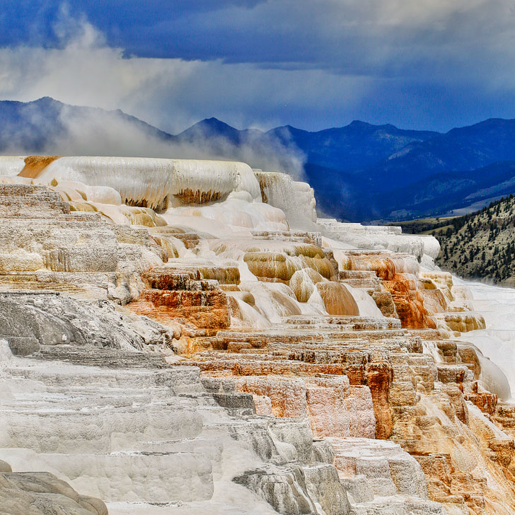 Mammoth Hot Springs.