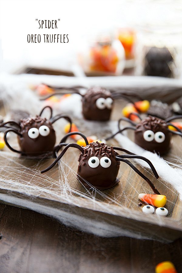 Oreo truffle Halloween spiders!