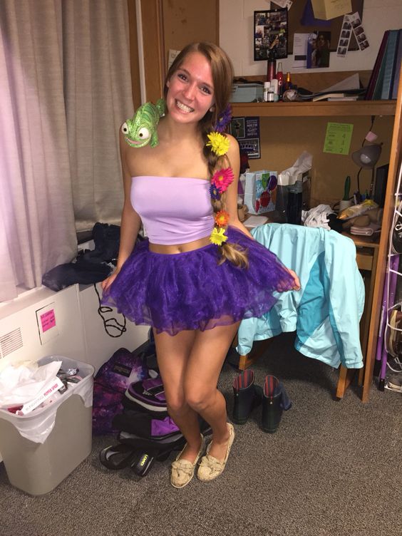 Rapunzel from Tangled DIY Halloween costume.