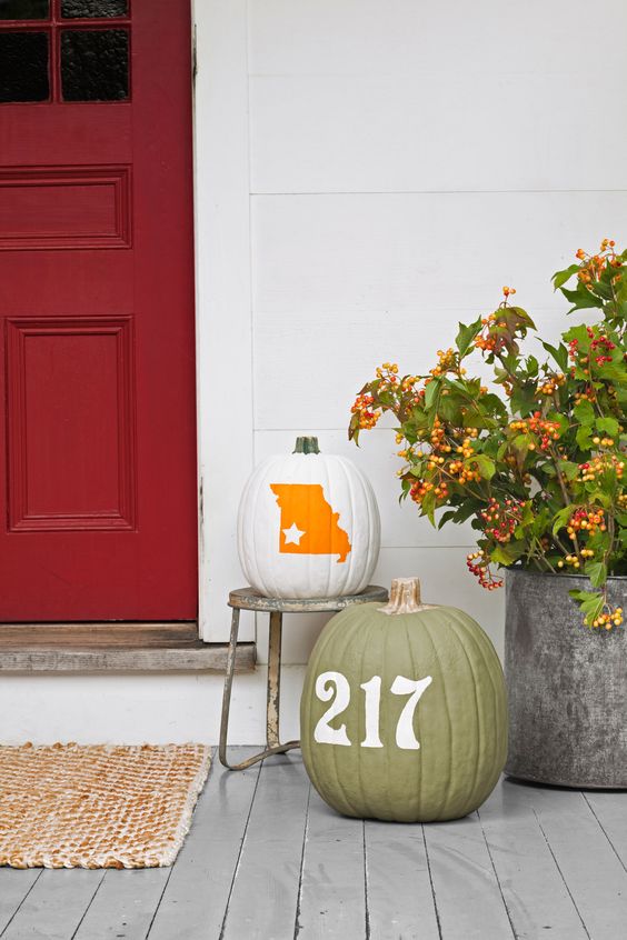Right address by emblazoning your house number—and state—on pumpkins.