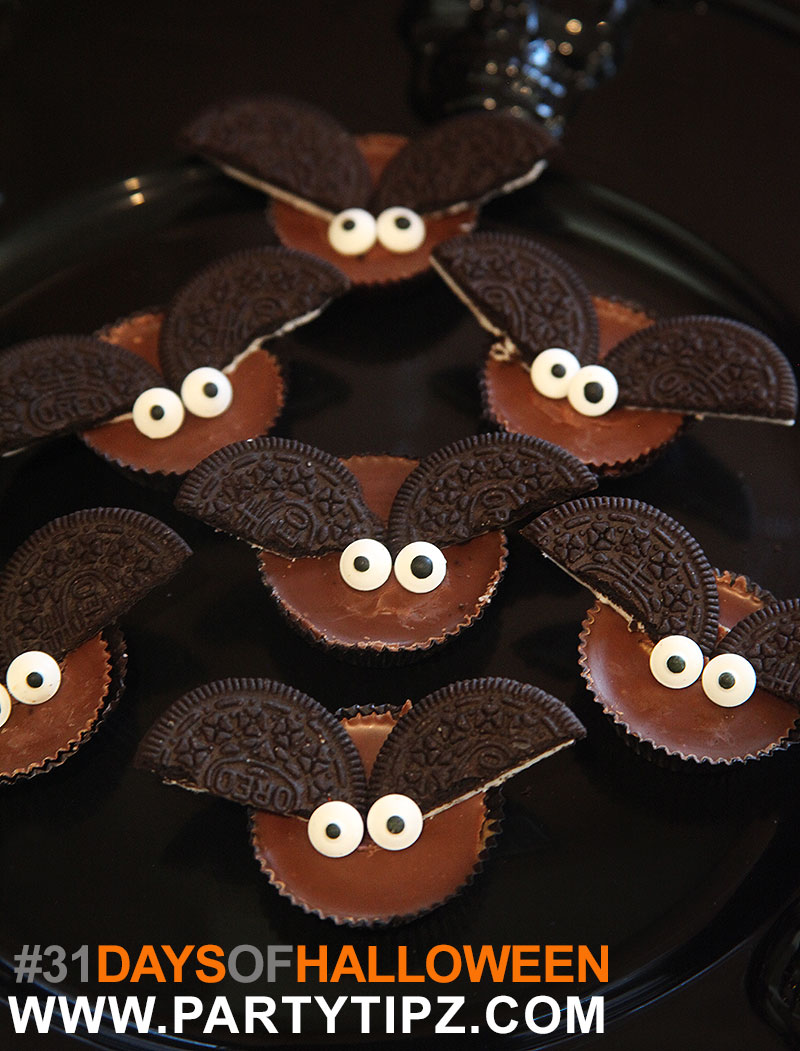 These Halloween Spooky Bats can be created in minutes and kids LOVE them. 