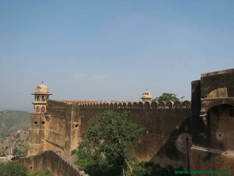 Tourist Attractions Jaigarh Fort in Jaipur