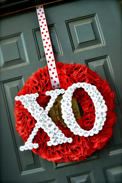 DIY XO Wreath.