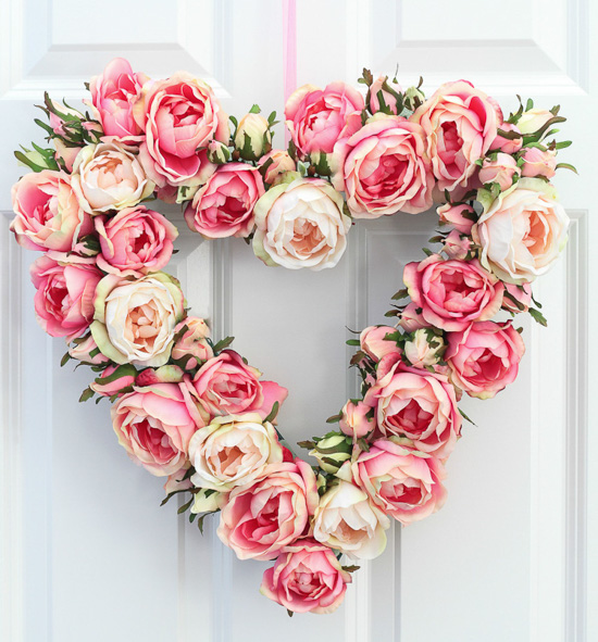 English Rose Heart Shaped Wreath.