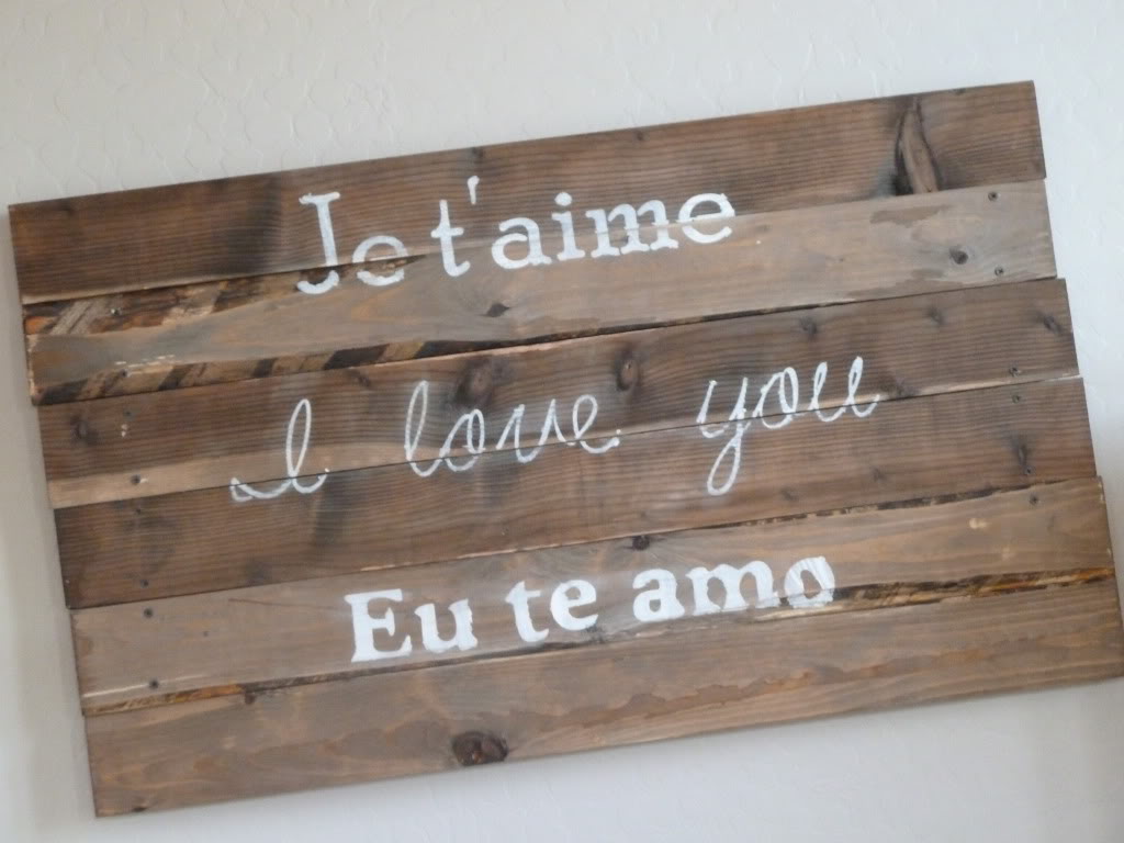 Love in any Language Pallet Art.