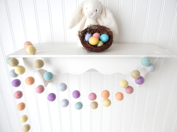 Pastel Easter Garland.