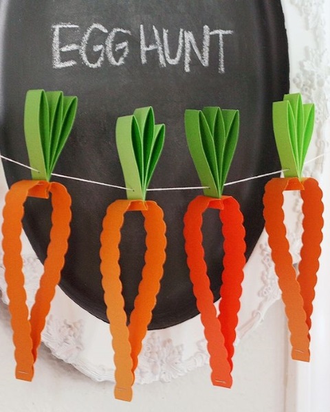 Try this paper carrot garlands for a fun and easy decoration!