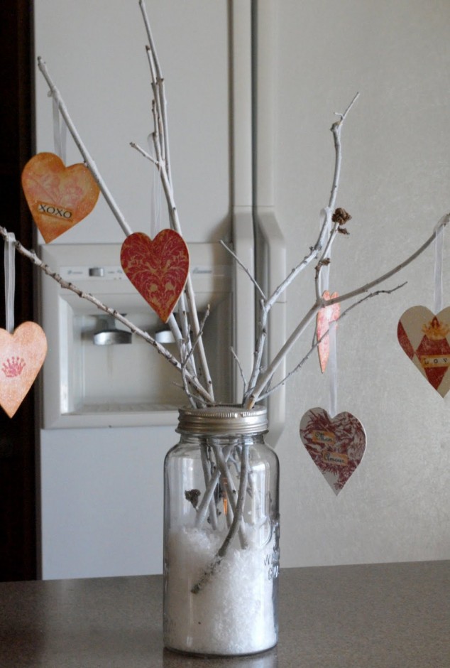 Valentine’s Tree. DIY Valentine’s Day Décor