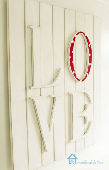 Wooden board love. Beautiful DIY Love Signs For Valentine's Day