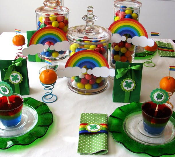 An easy, inexpensive Saint Patrick’s Day table.