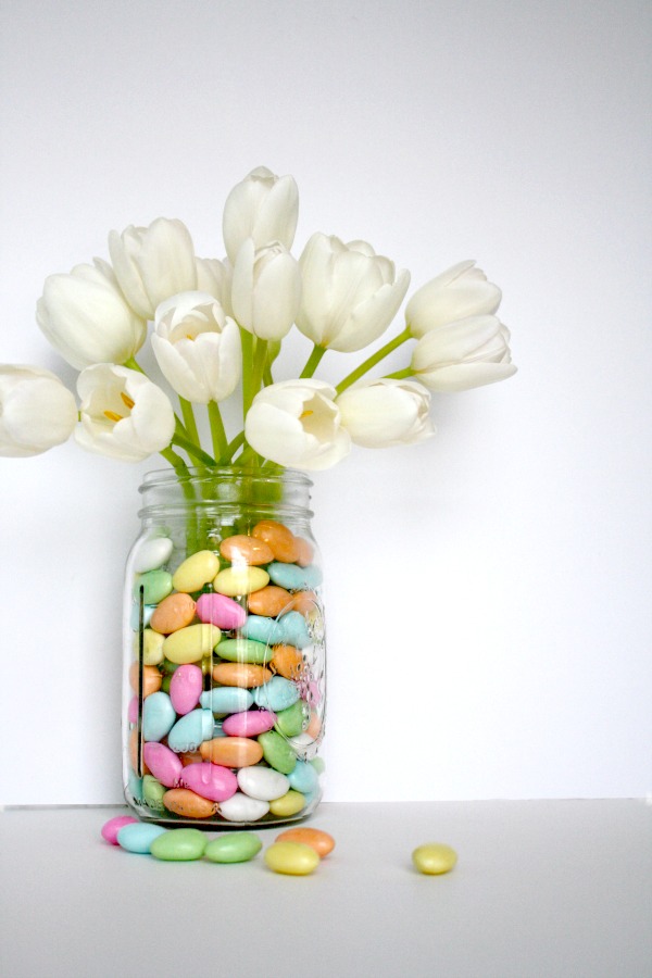 Easiest Spring Time Vase and Flower Arrangement.