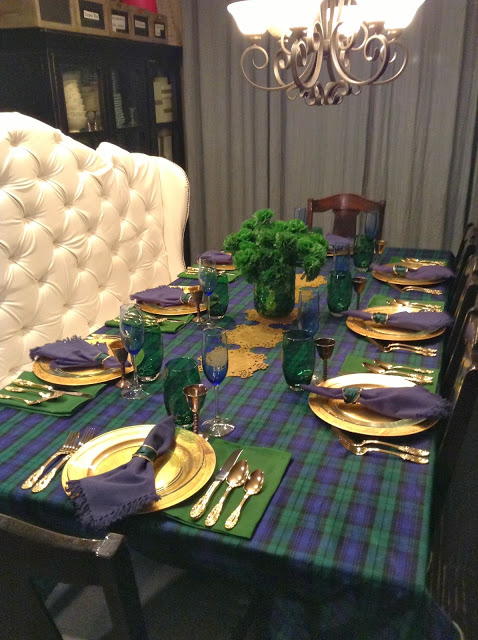 Elegant saint patricks day table decor.