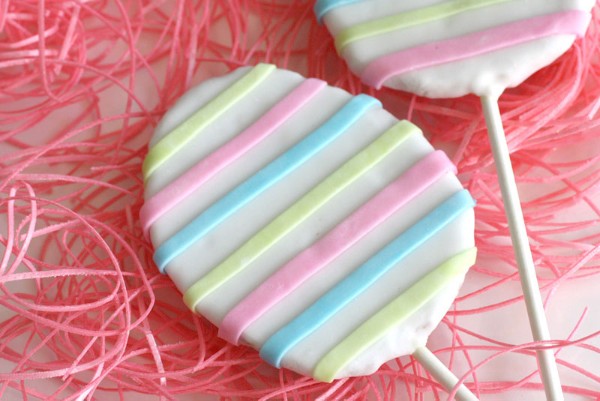 Fondant Easter Egg Cookie Pops.