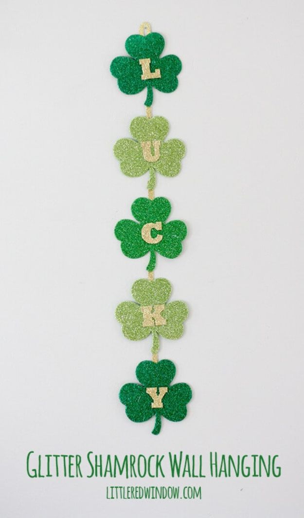 Glittery Shamrock Wall Hanging.