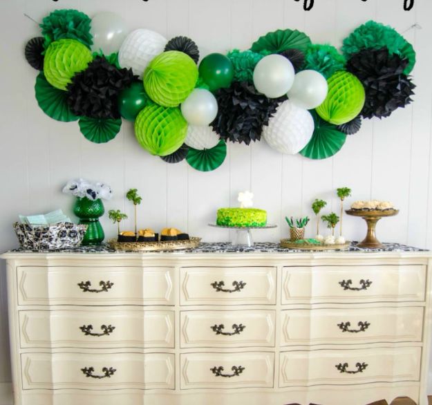 Honeycomb Garland for St. Patrick Day.