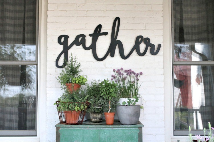 Spring Porch Decor.