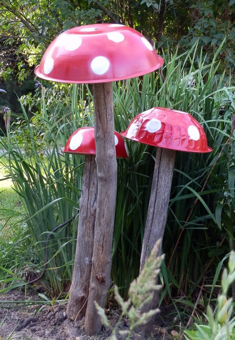 Beautiful Garden Art Mushrooms.