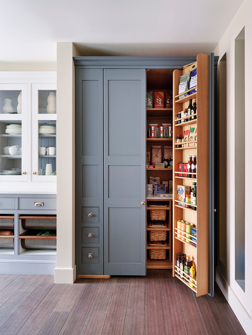 Clever storage solution pantry idea!