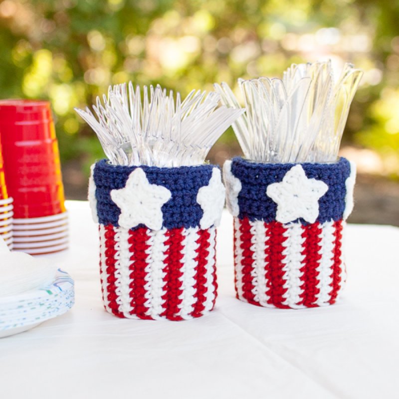 Patriotic Mason Jar Utensil Holder.